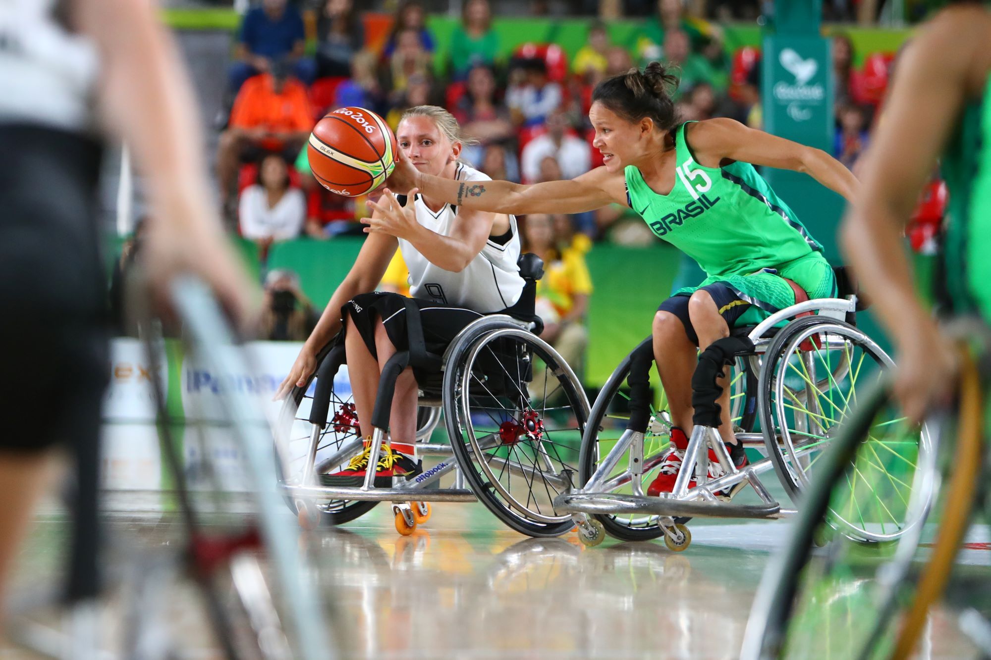 Joueuses de basket fauteuil lors du match Allemagne-