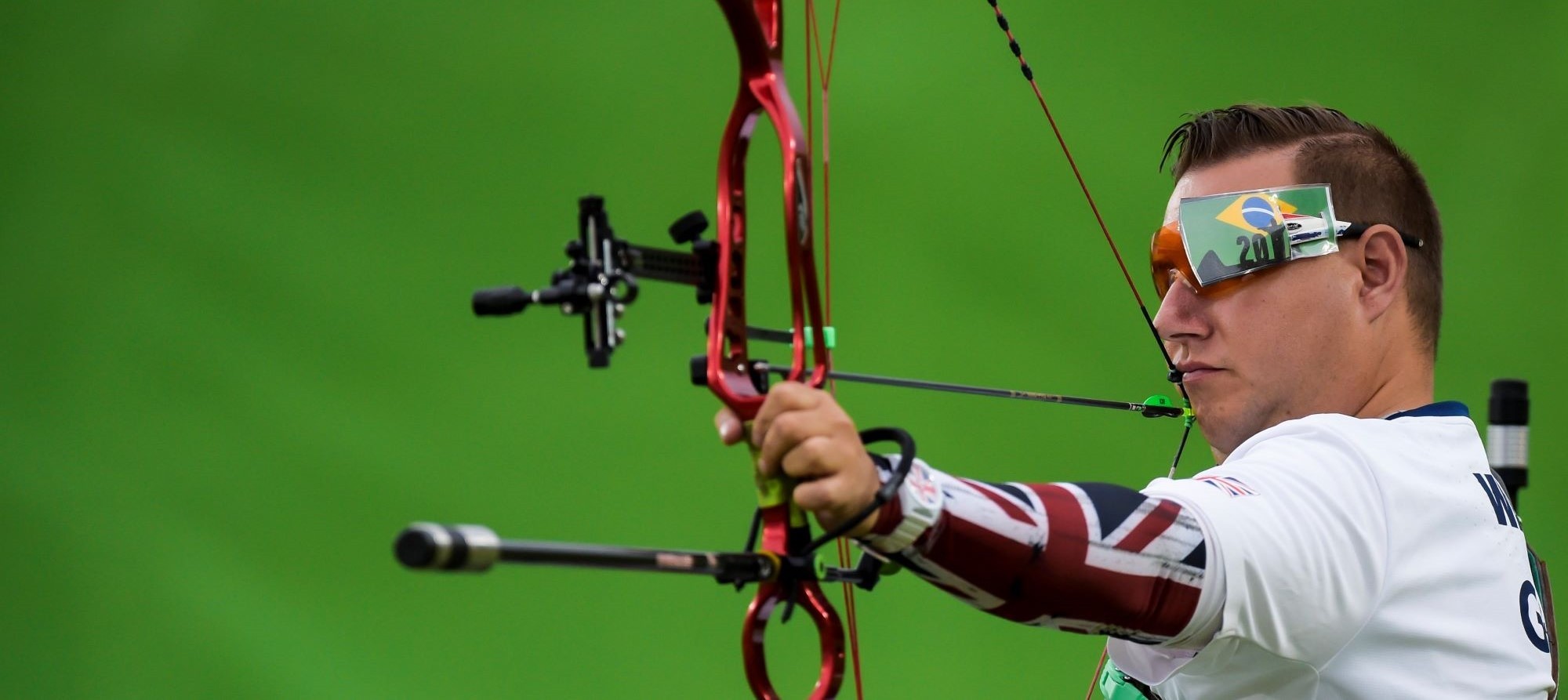 How do archers qualify for the Paris 2024 Olympic Games?